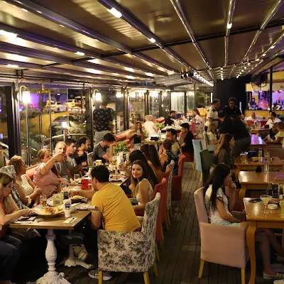 Beykent İstasyon Pub - Bira Evi