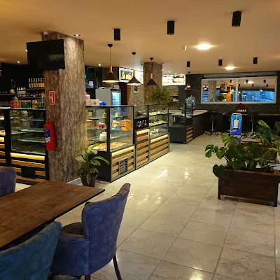 Lavida Restaurant Pizza Pide