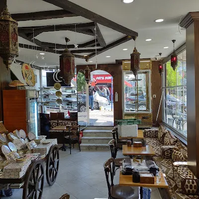 Muhtar Tatlı & Cafe