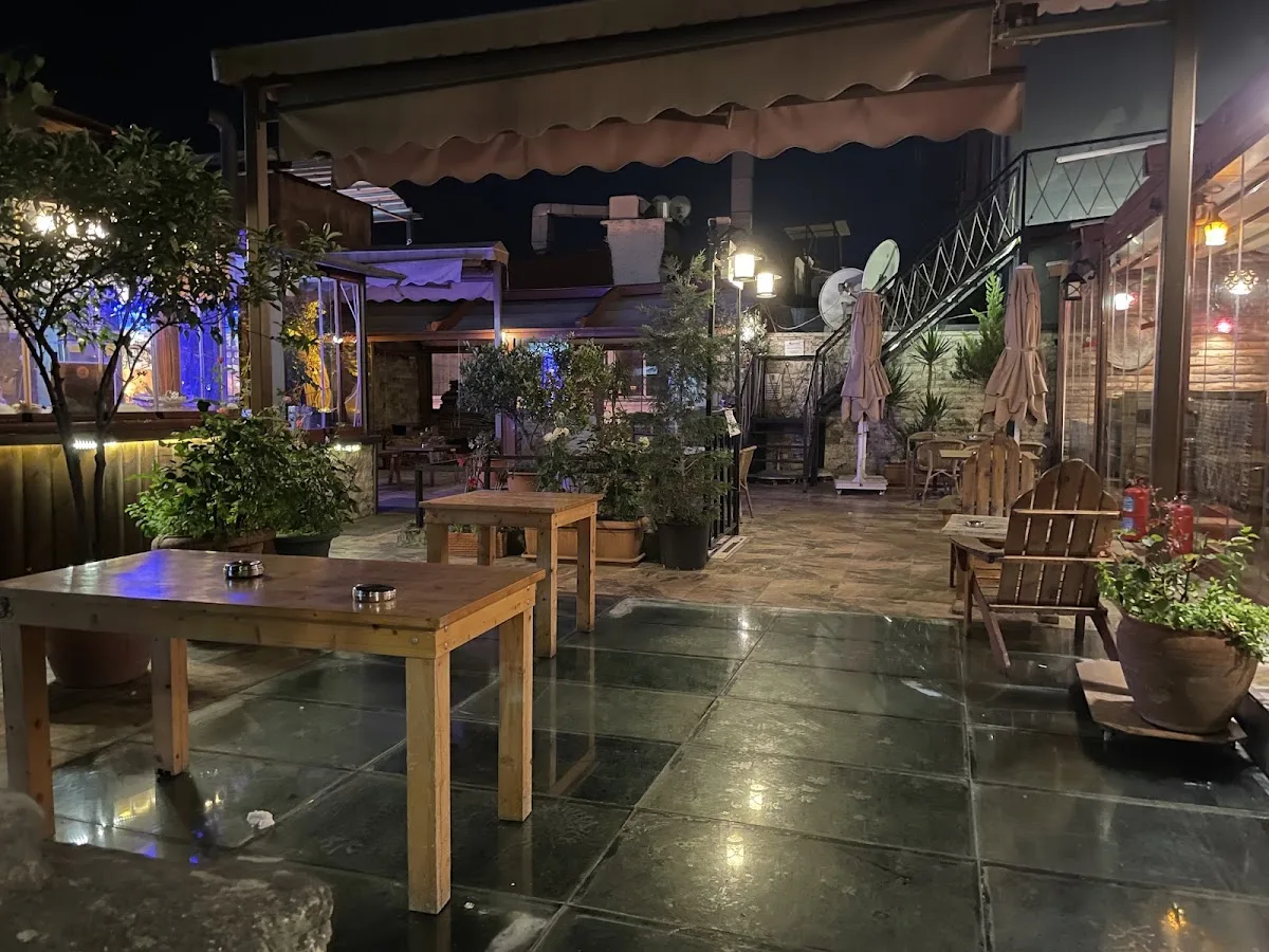 Palatium Cafe And Restaurant