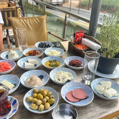 Salaş Derya Sini Restaurant