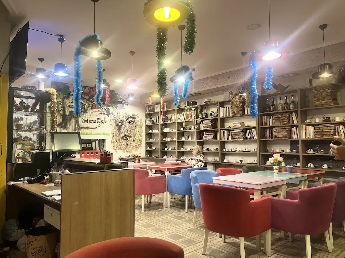 Valens Cafe Restaurant